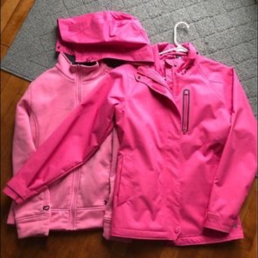 UnderArmour dual layer Infrared Coldgear UAStorm 2-in-1 Jacket w/removable hood.